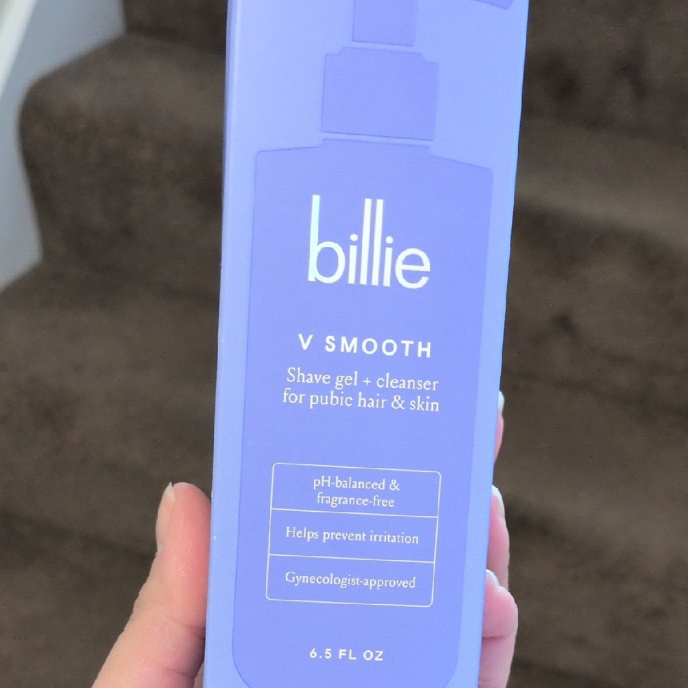 Billie V Smooth Shave Gel + Cleanser - Purple